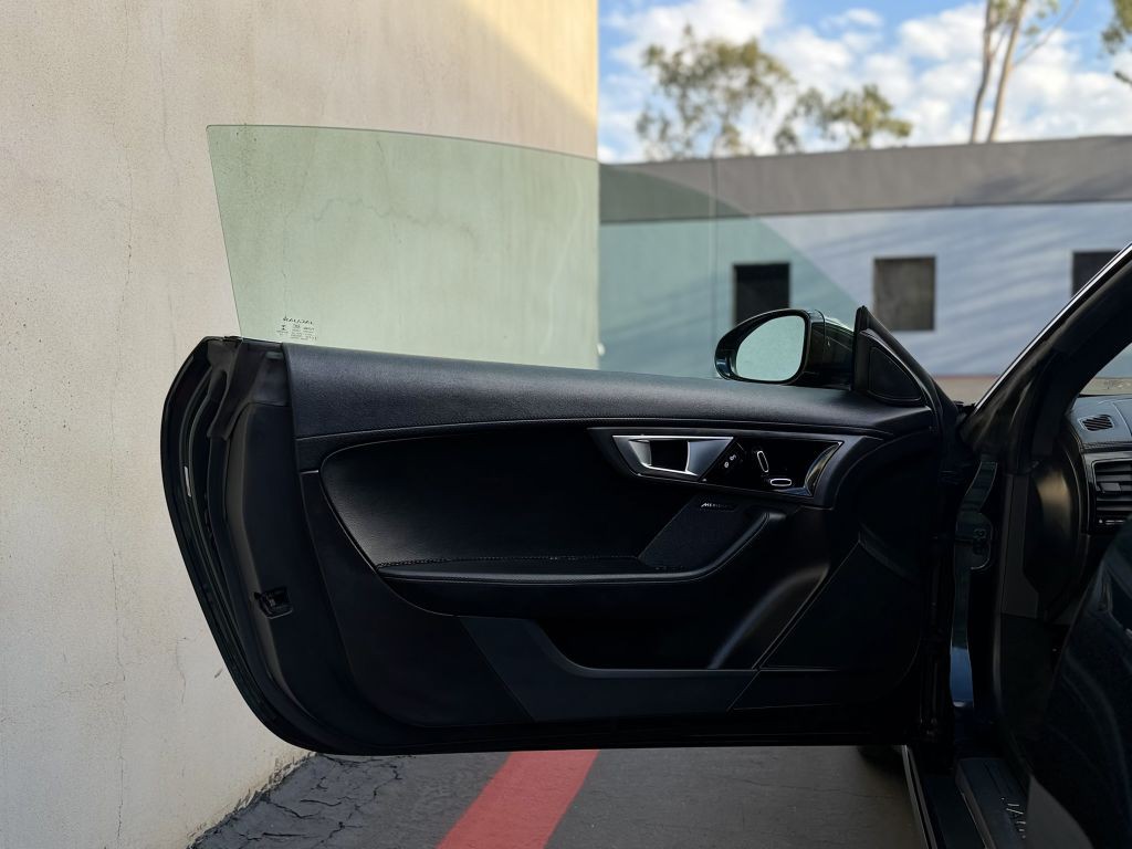 2015 Jaguar F-TYPE Image 12