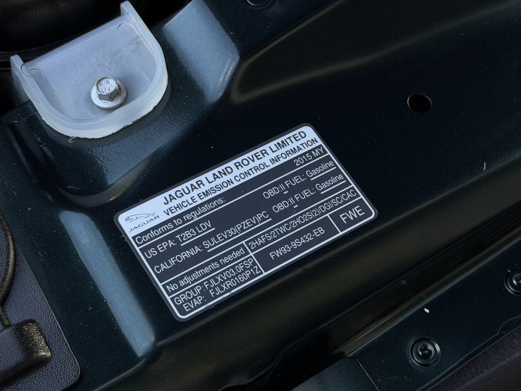 2015 Jaguar F-TYPE Image 28