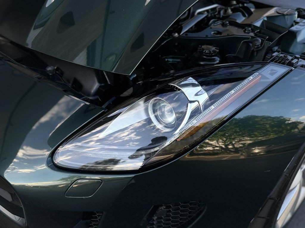 2015 Jaguar F-TYPE Image 30