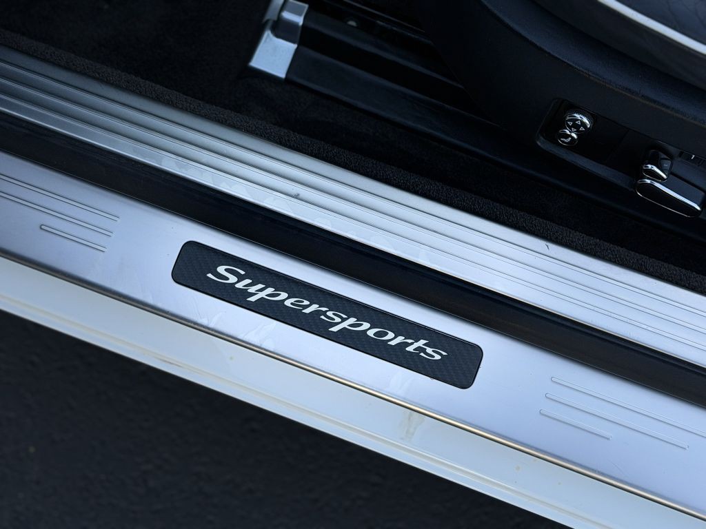 2011 Bentley Continental Image 32