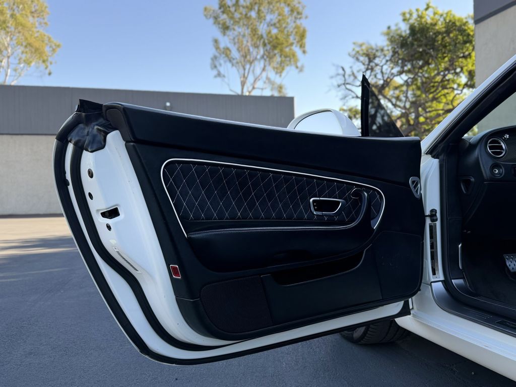 2011 Bentley Continental Image 34