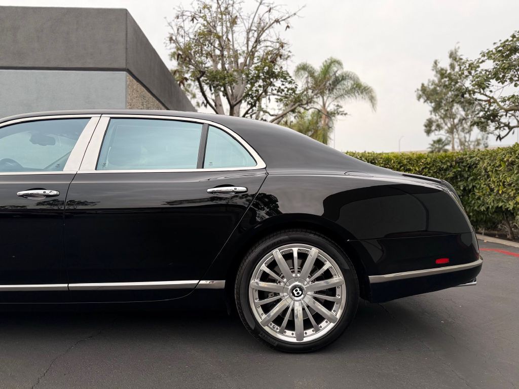 2013 Bentley Mulsanne Image 14
