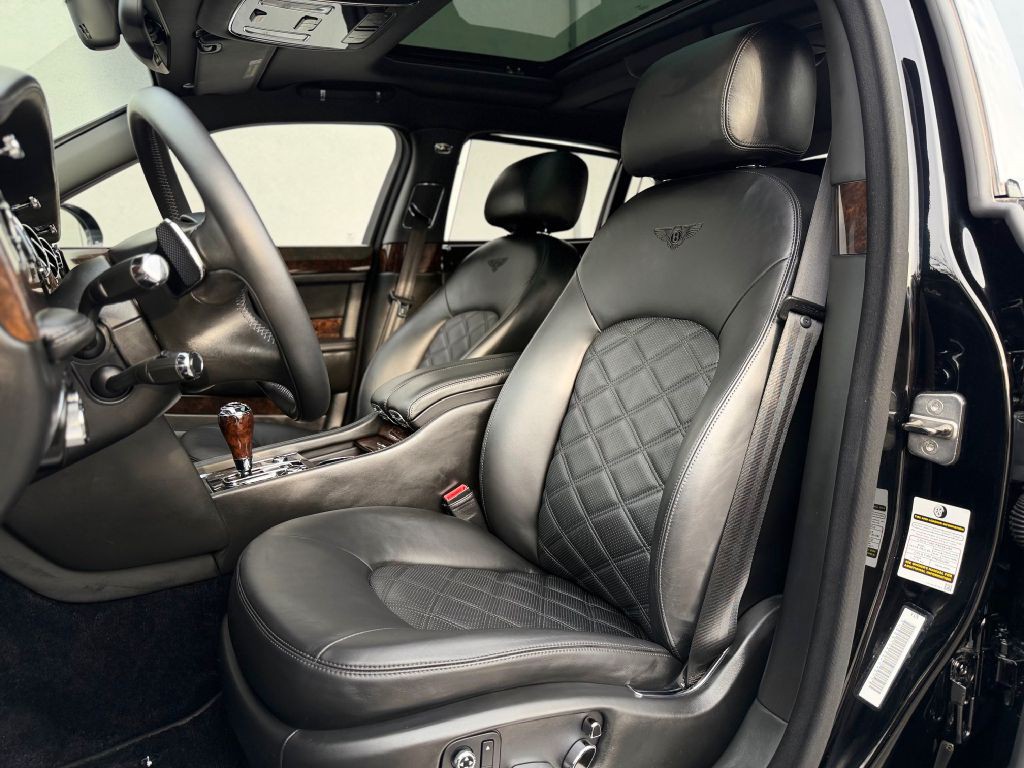 2013 Bentley Mulsanne Image 31