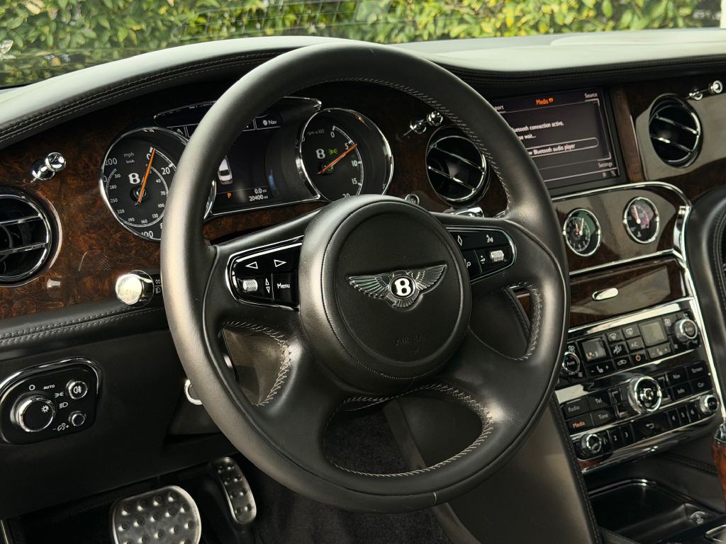 2013 Bentley Mulsanne Image 32