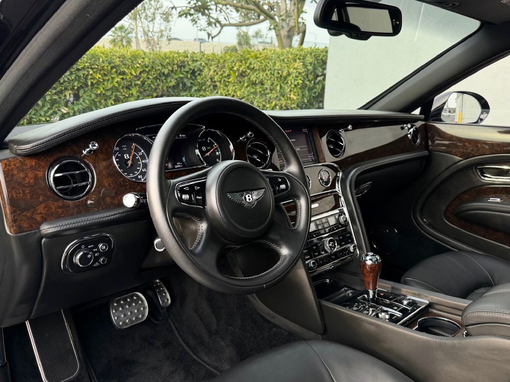 2013 Bentley Mulsanne Image 33