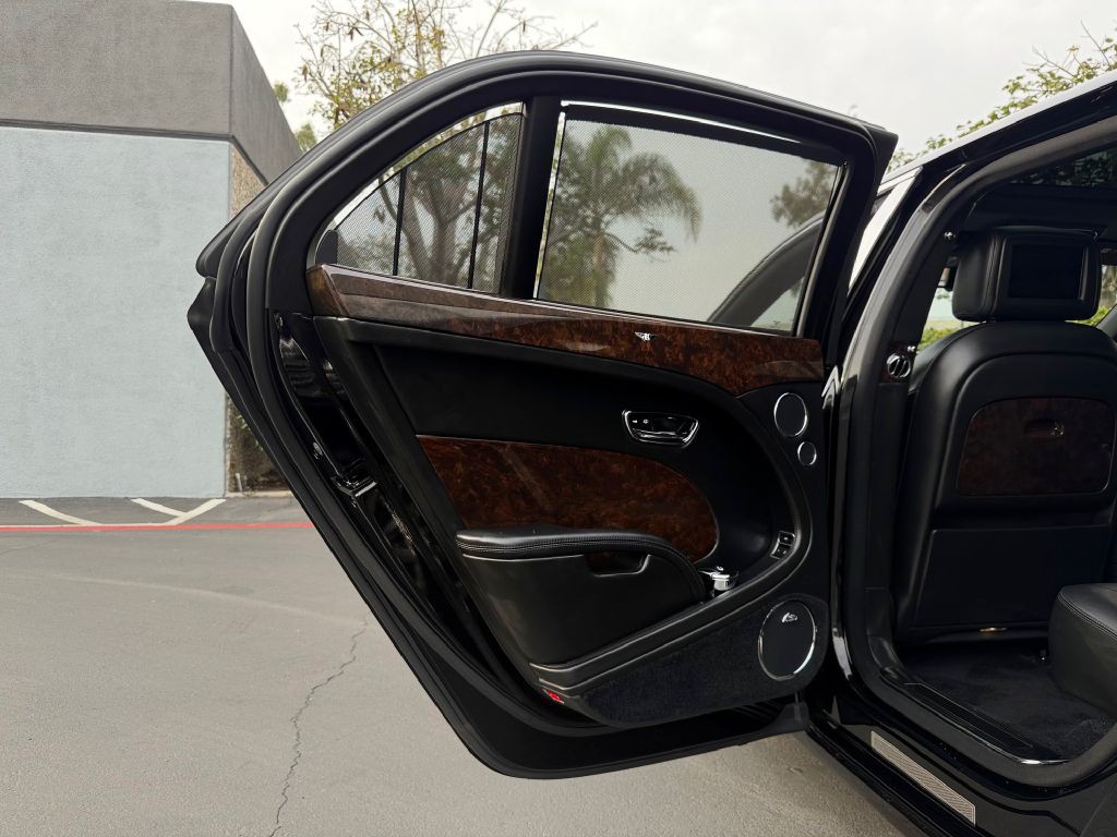 2013 Bentley Mulsanne Image 34