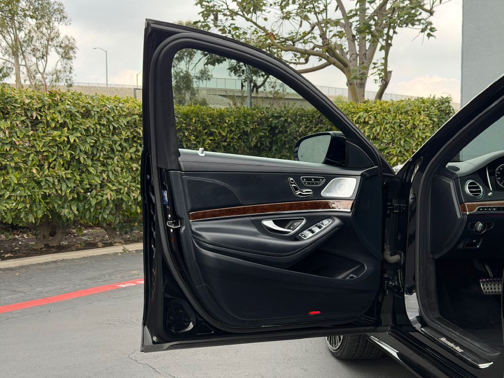 2015 Mercedes-Benz S-Class Image 18