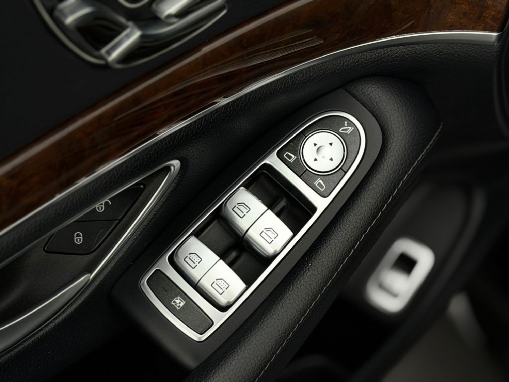 2015 Mercedes-Benz S-Class Image 19