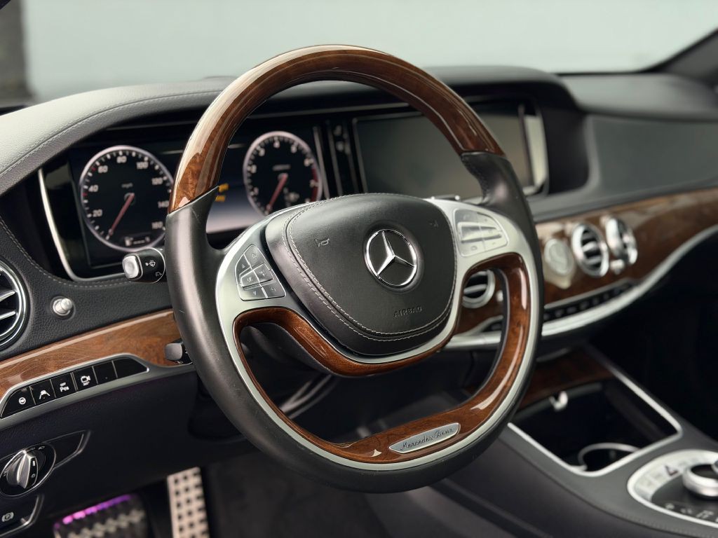 2015 Mercedes-Benz S-Class Image 21
