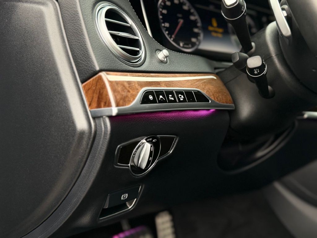 2015 Mercedes-Benz S-Class Image 23