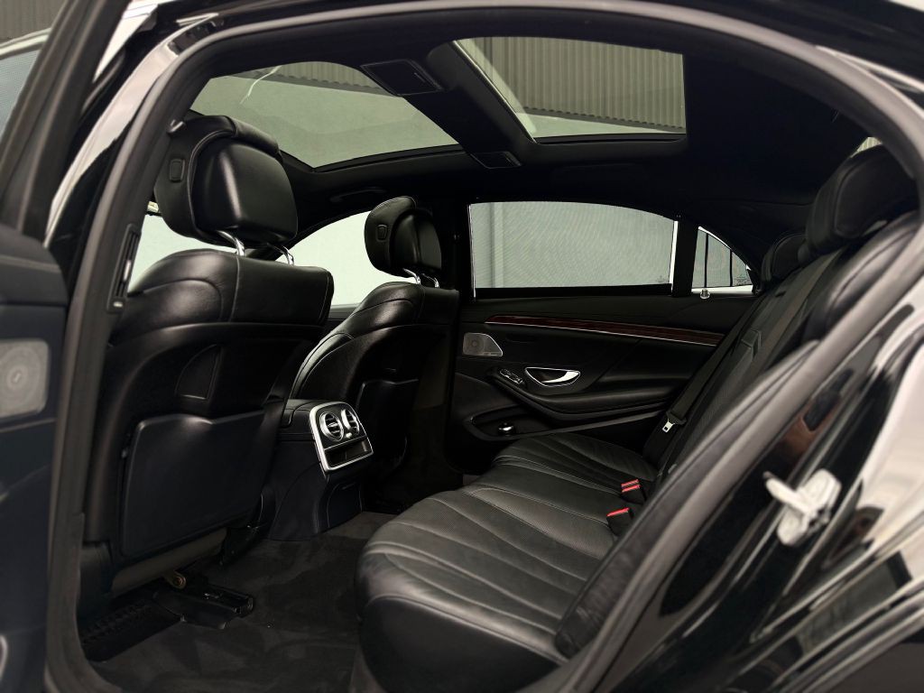 2015 Mercedes-Benz S-Class Image 28