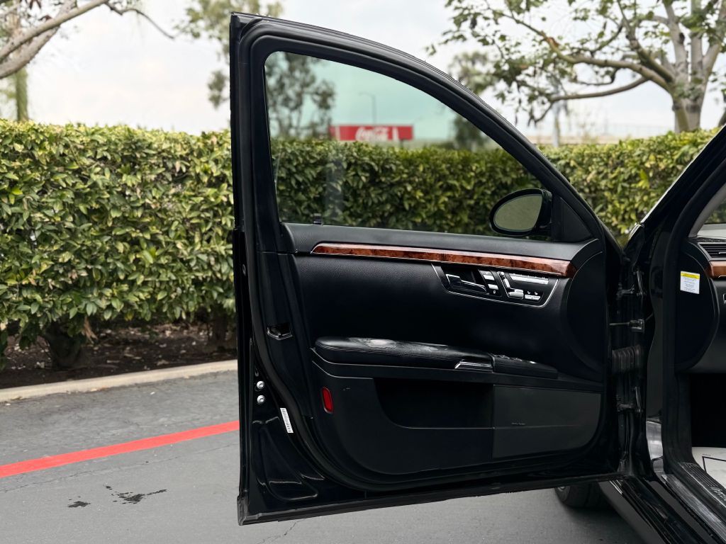 2007 Mercedes-Benz S-Class Image 17