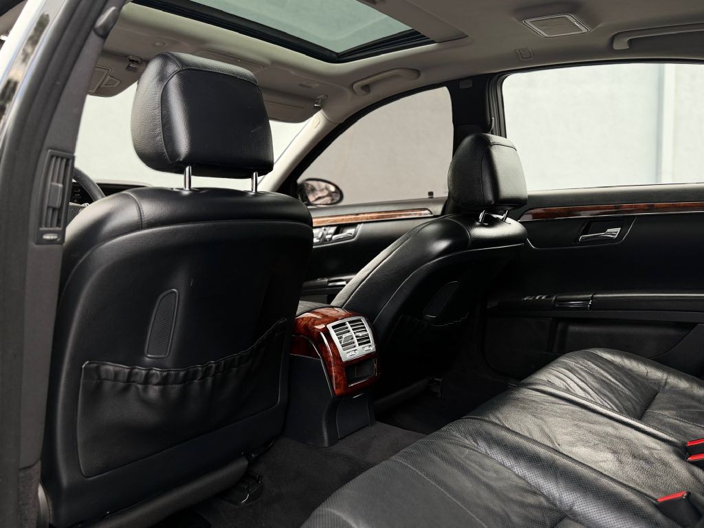 2007 Mercedes-Benz S-Class Image 19