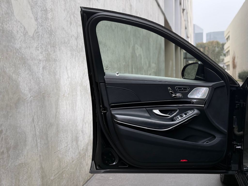 2017 Mercedes-Benz S-Class Image 27