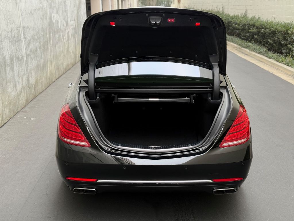 2017 Mercedes-Benz S-Class Image 39