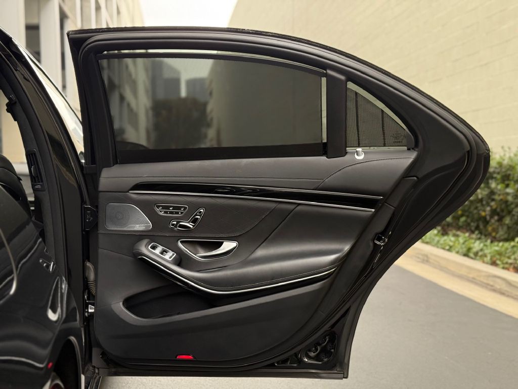 2017 Mercedes-Benz S-Class Image 41