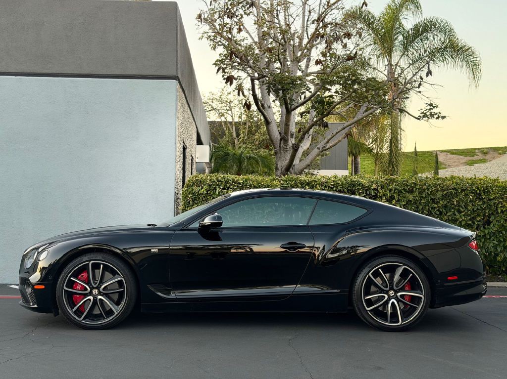 2020 Bentley Continental Image 9