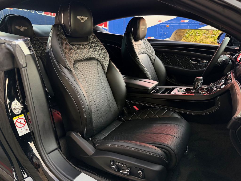 2020 Bentley Continental Image 32