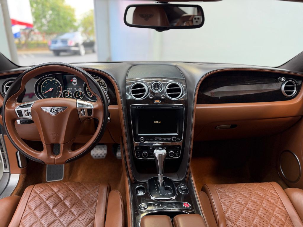 2016 Bentley Continental Image 35