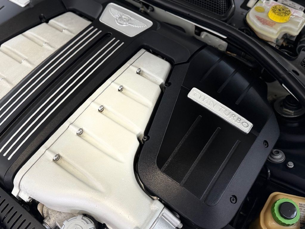 2016 Bentley Continental Image 44