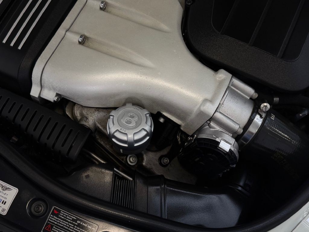 2016 Bentley Continental Image 45