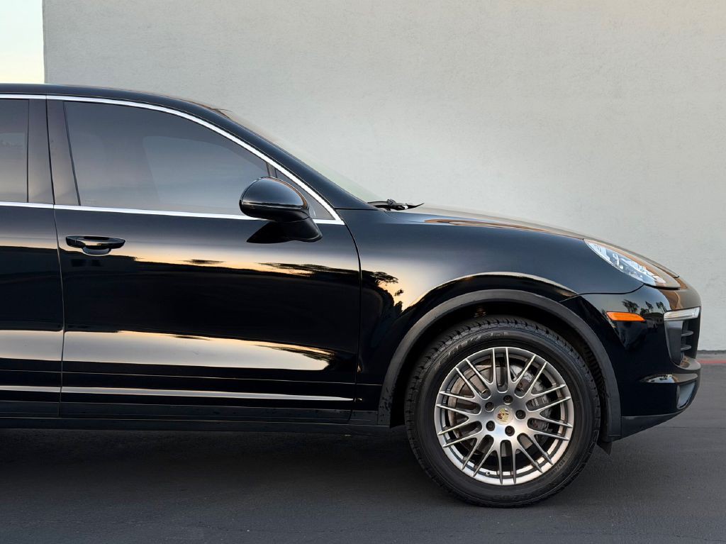 2015 Porsche Cayenne Image 5