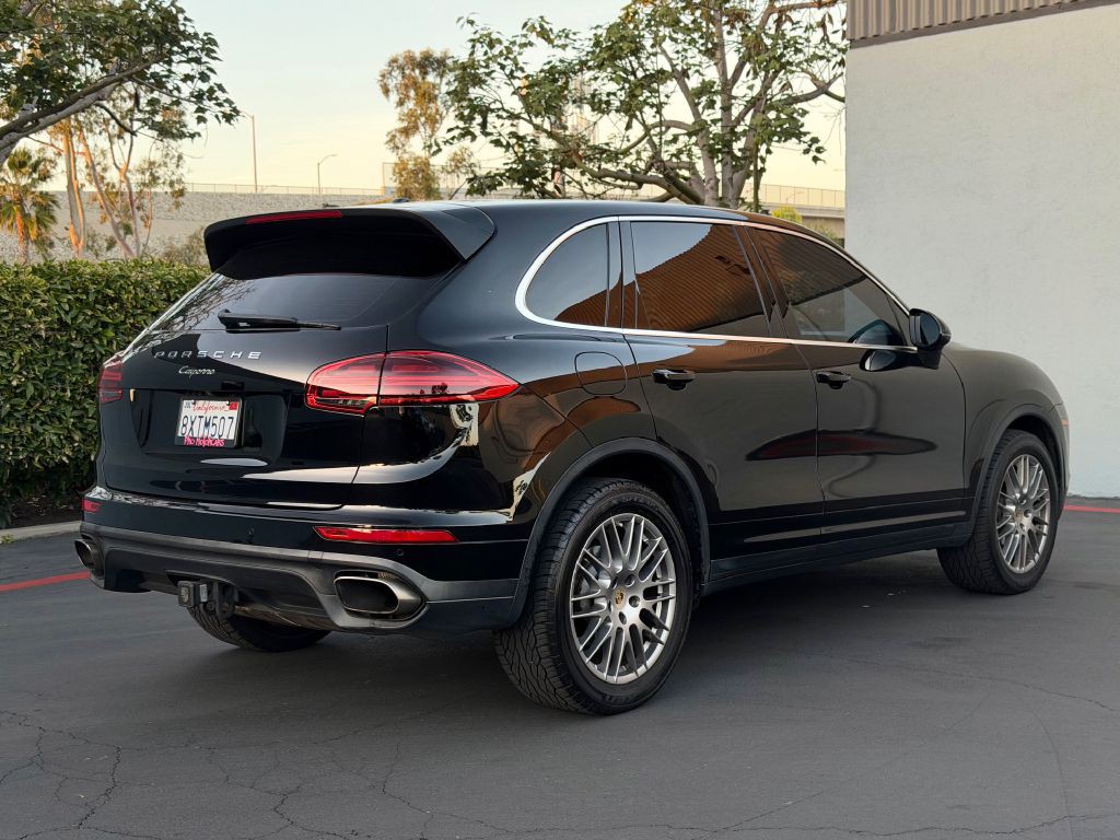 2015 Porsche Cayenne Image 12