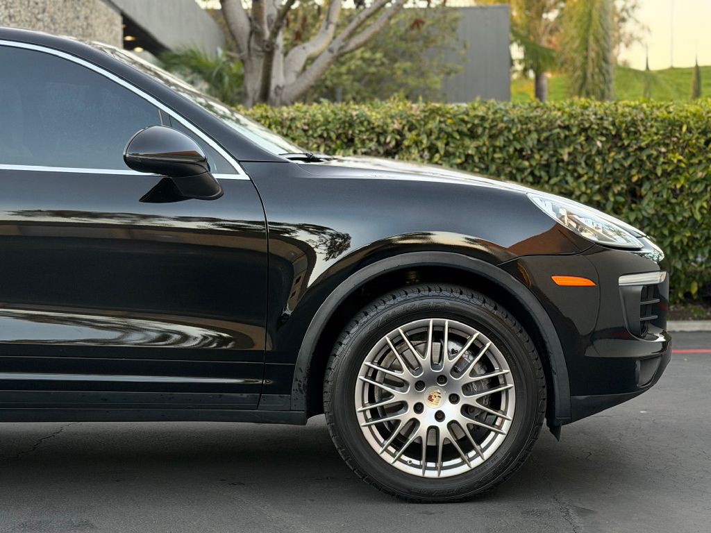 2015 Porsche Cayenne Image 15