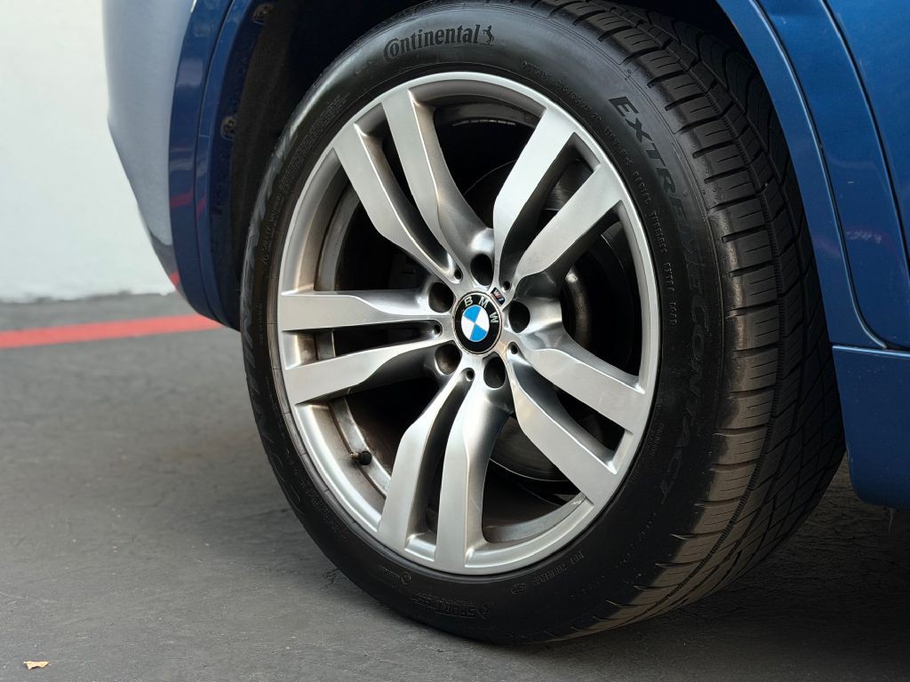 2013 BMW X6 Image 13