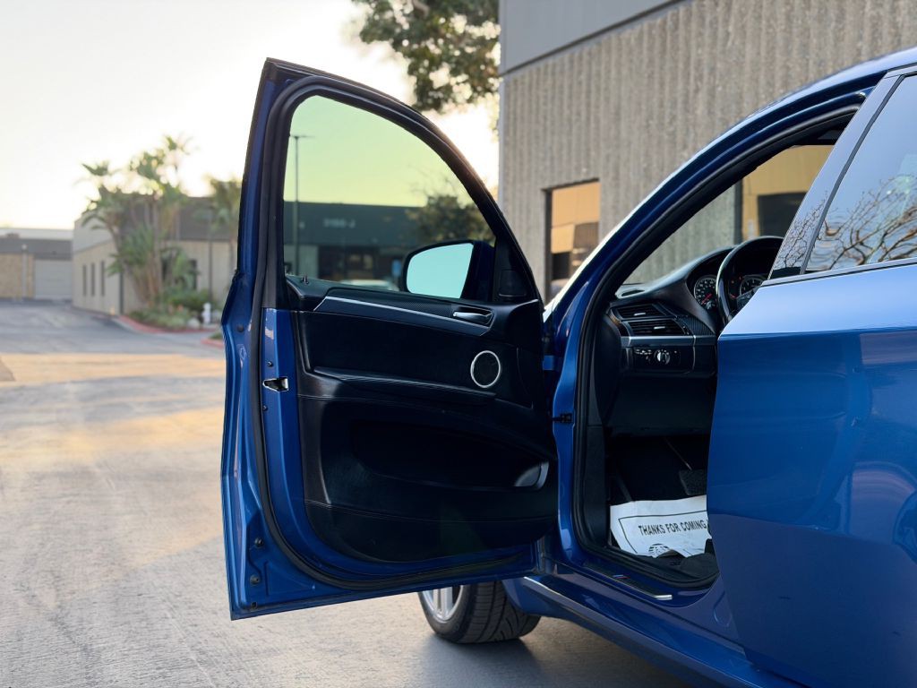 2013 BMW X6 Image 18