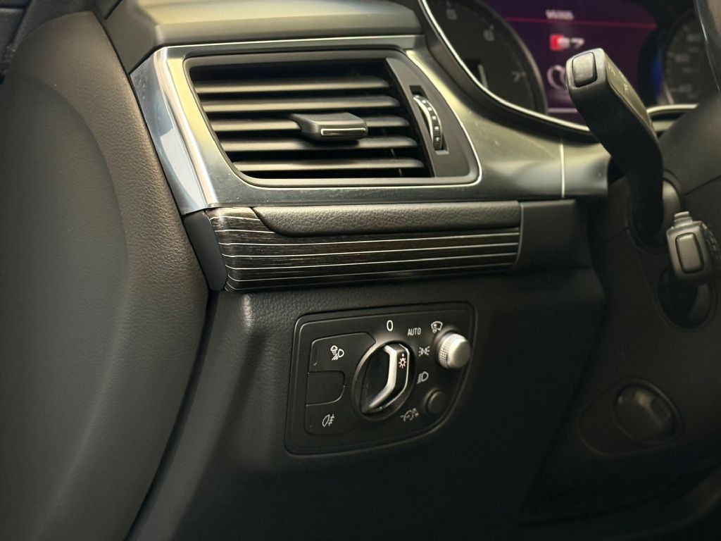 2017 Audi S7 Image 19