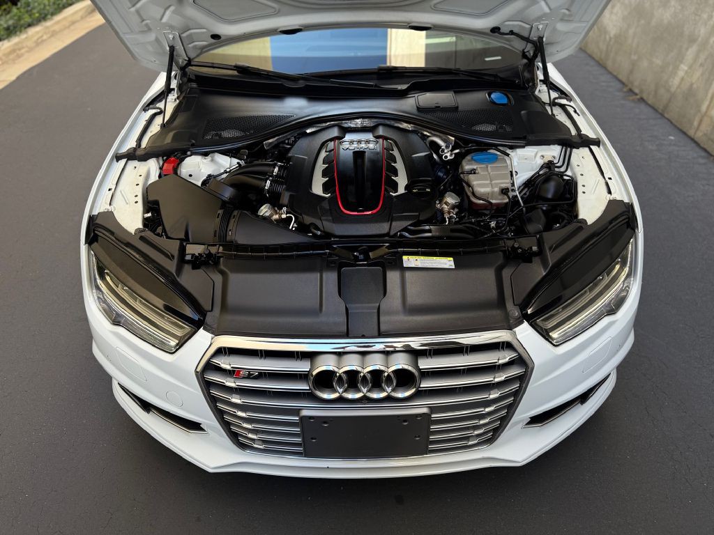 2017 Audi S7 Image 32