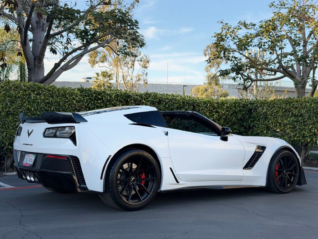 2015 Chevrolet Corvette Image 10