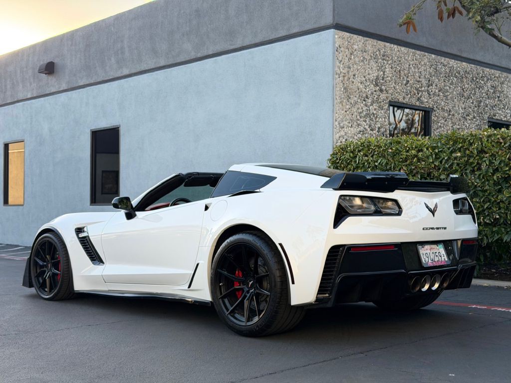 2015 Chevrolet Corvette Image 11