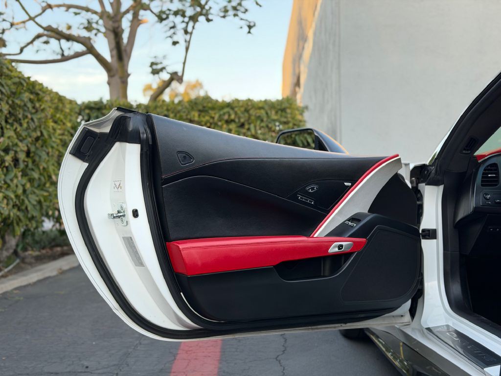 2015 Chevrolet Corvette Image 26