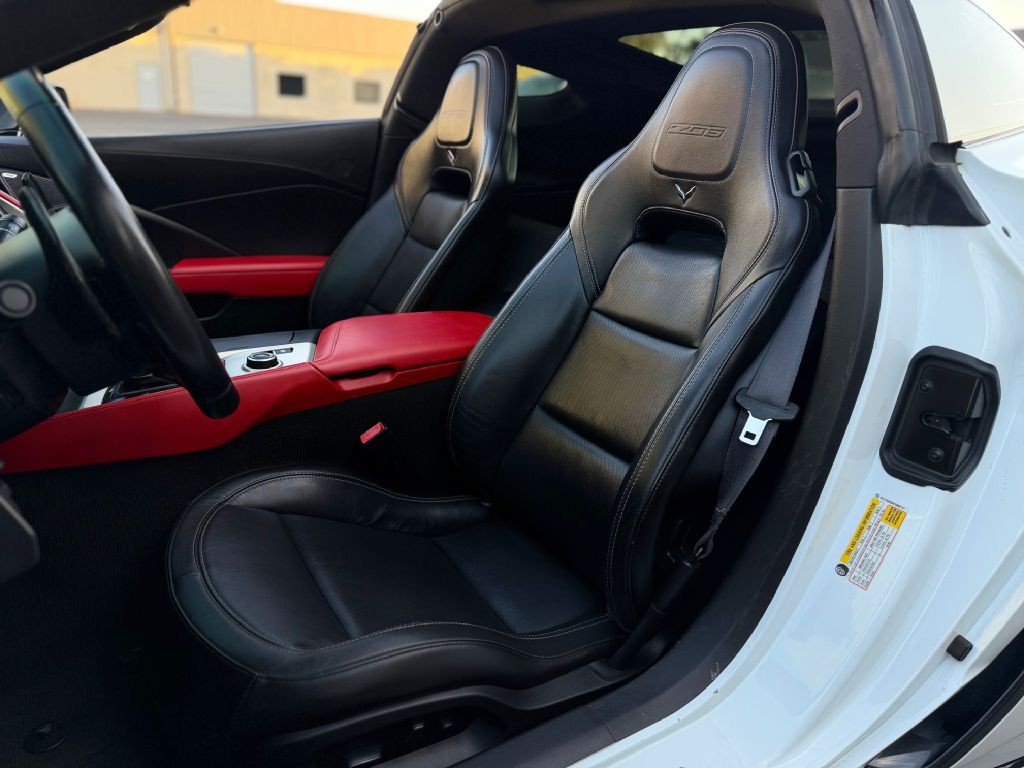 2015 Chevrolet Corvette Image 29