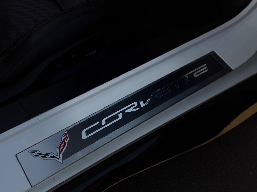 2015 Chevrolet Corvette Image 34