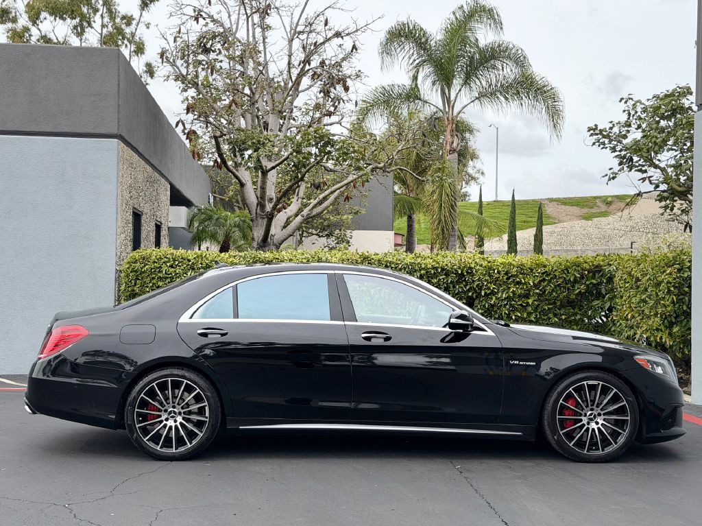 2015 Mercedes-Benz S-Class Image 9