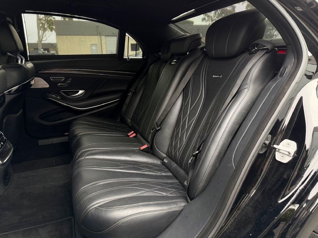 2015 Mercedes-Benz S-Class Image 16