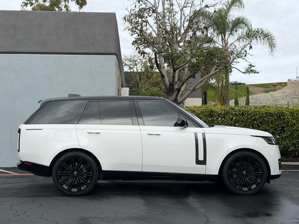 2023 Land Rover Range Rover Image 8