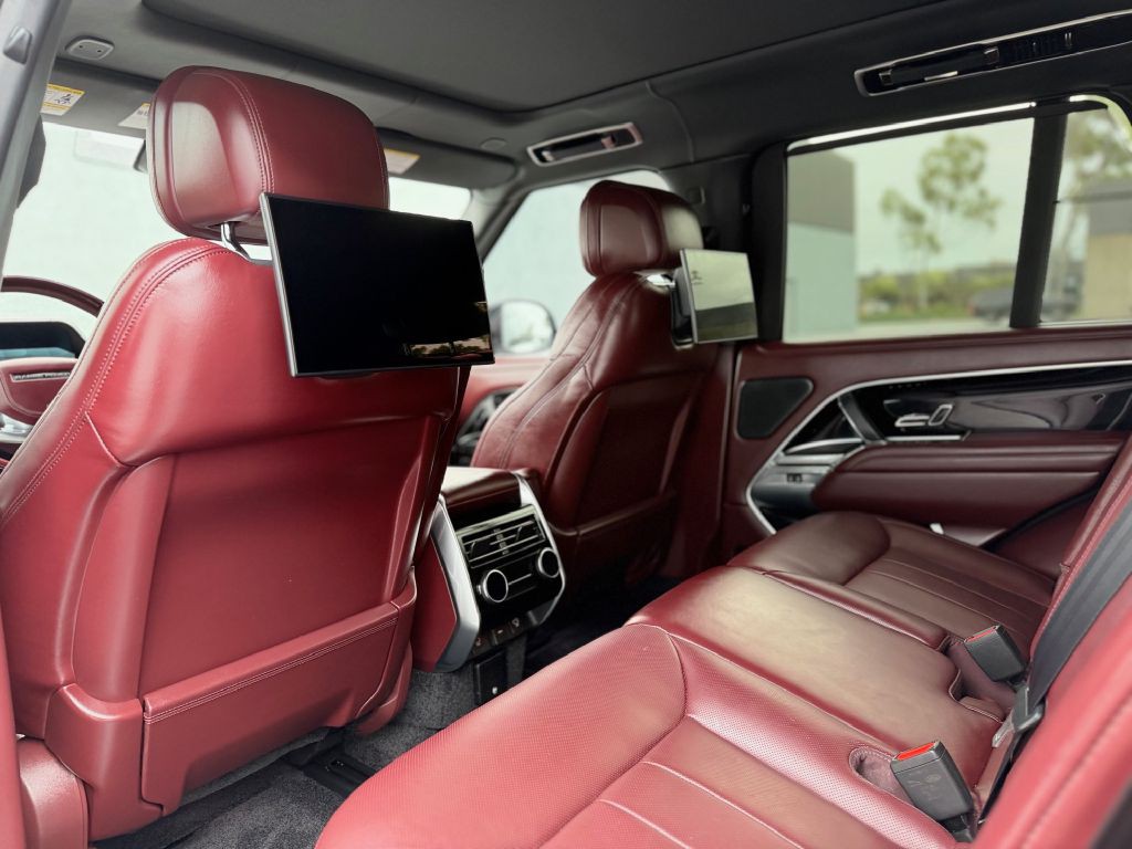 2023 Land Rover Range Rover Image 14