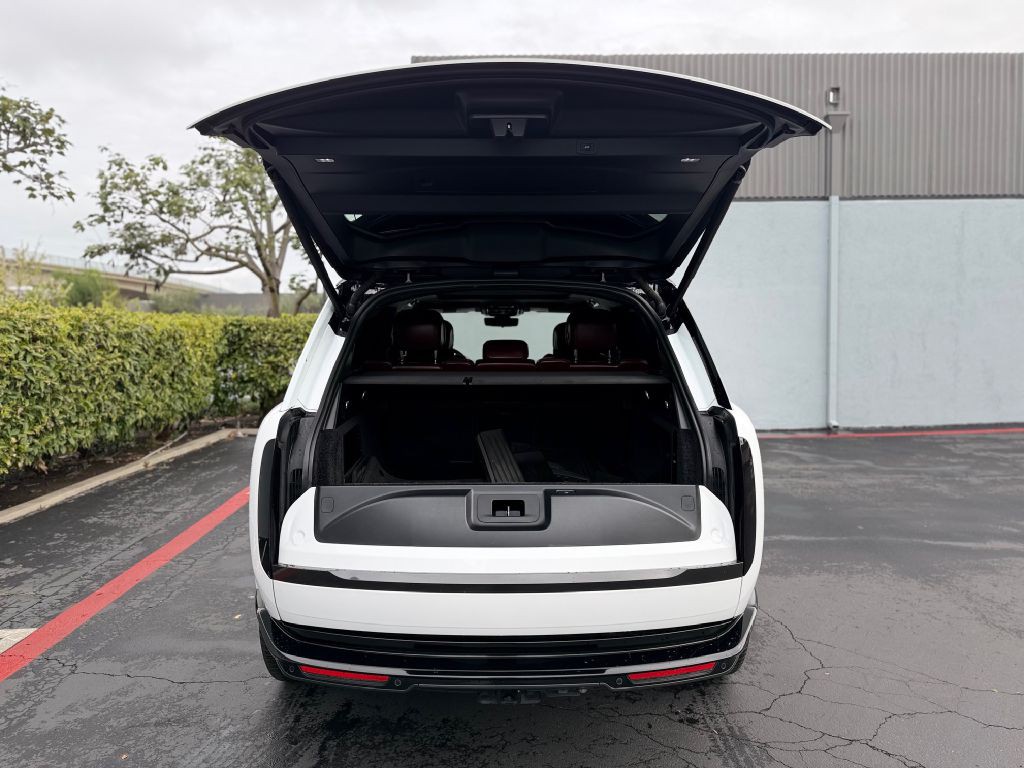2023 Land Rover Range Rover Image 18