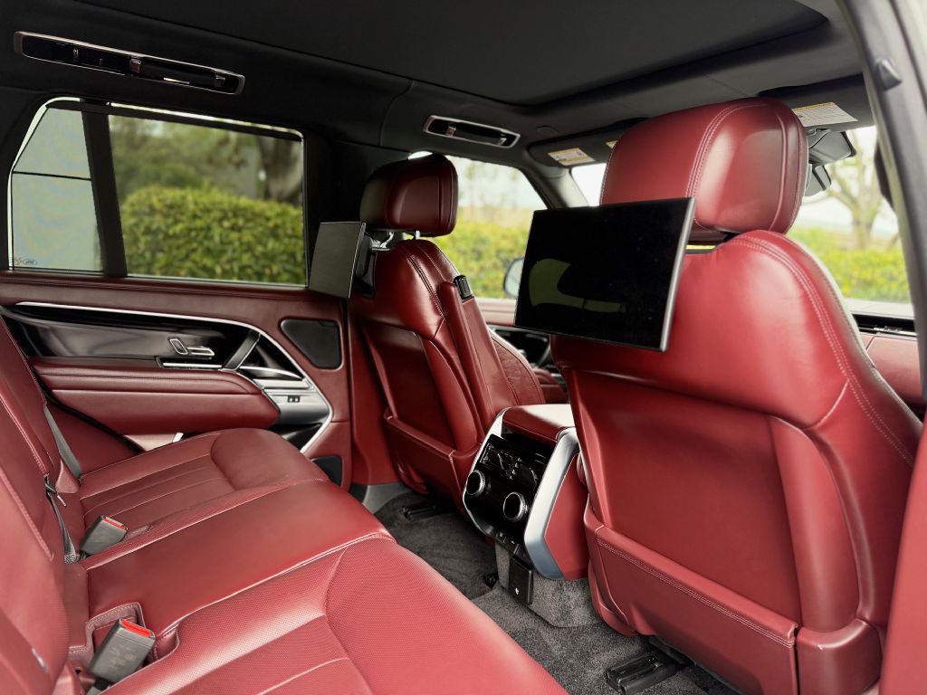2023 Land Rover Range Rover Image 19