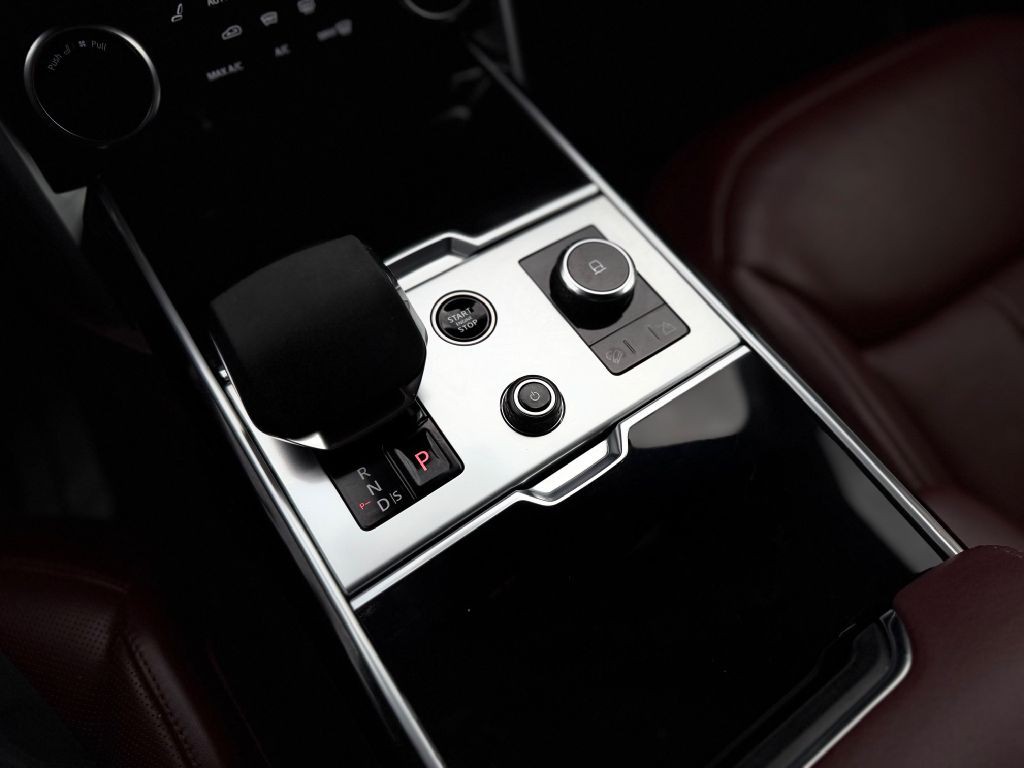 2023 Land Rover Range Rover Image 27