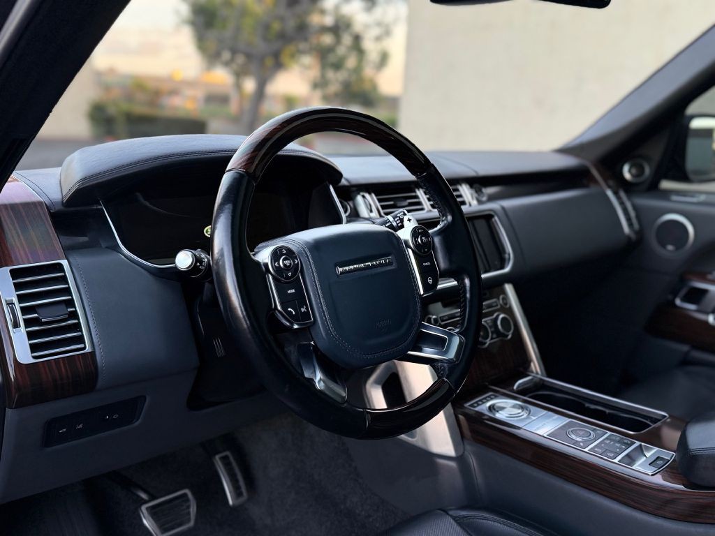 2016 Land Rover Range Rover Image 23