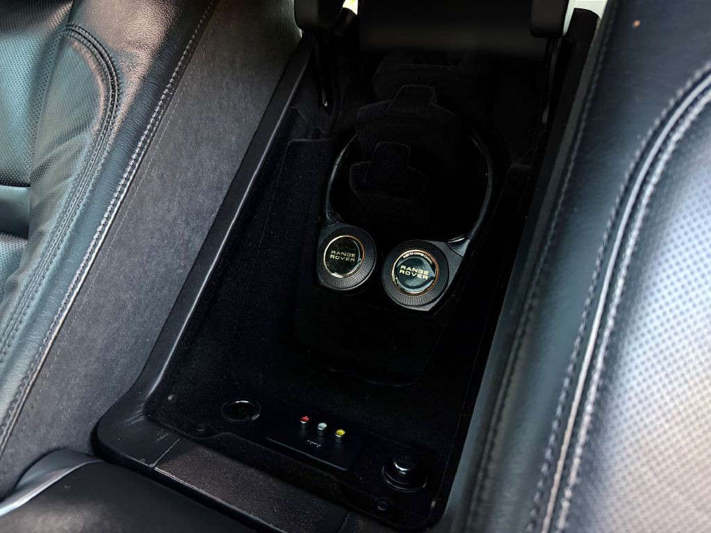 2016 Land Rover Range Rover Image 27