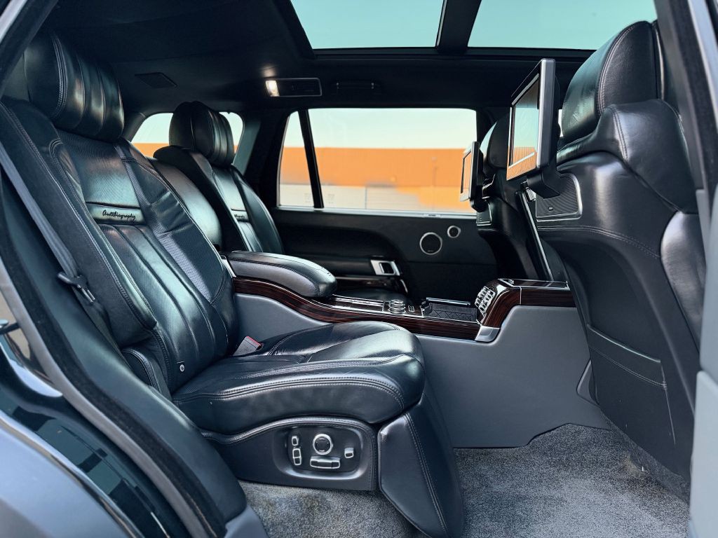 2016 Land Rover Range Rover Image 33