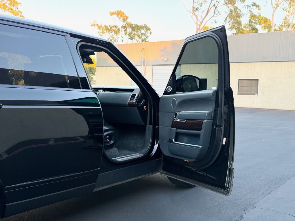 2016 Land Rover Range Rover Image 36