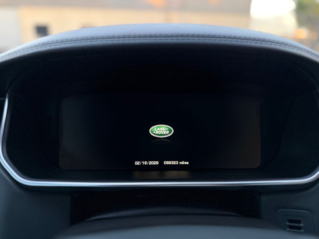 2016 Land Rover Range Rover Image 38