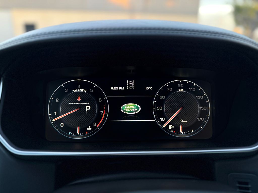 2016 Land Rover Range Rover Image 41